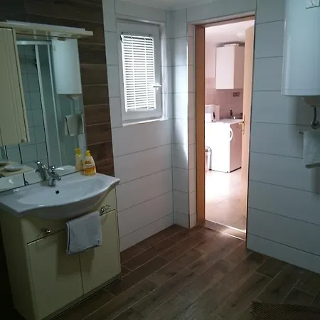 Sara Apartment